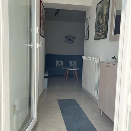 Apartment By The Sea Tisno, Murter - 5113 *