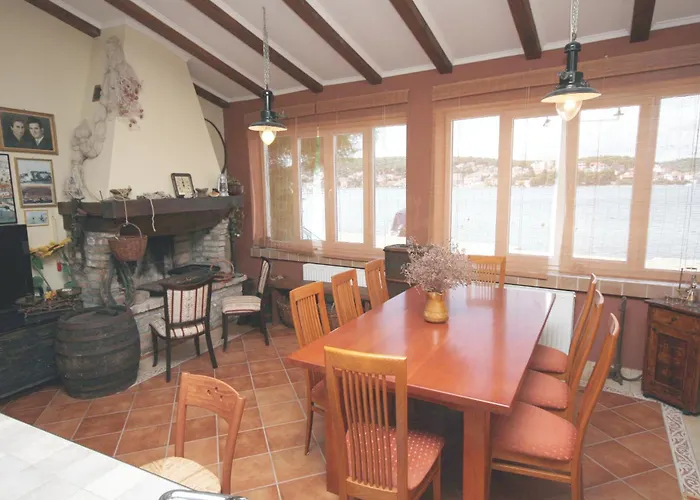 Appartamento By The Sea Tisno, Murter - 5113 Tisno